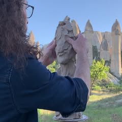 İsmail shaping sculpture outdoor