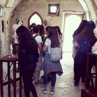 School tour visiting gallery